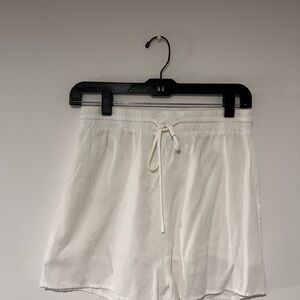 PRINCESS POLLY white linen shorts